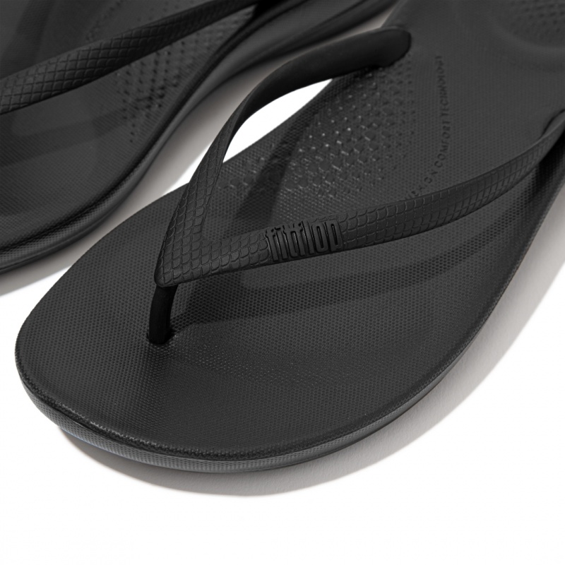 Women's Fitflop Iqushion Ergonomc Flip Flops Black | CA-2378650-MP