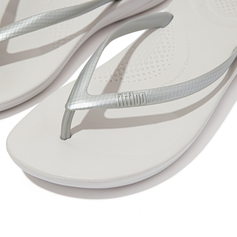 Women's Fitflop Iqushion Ergonomc Flip Flops Silver | CA-3795680-XT